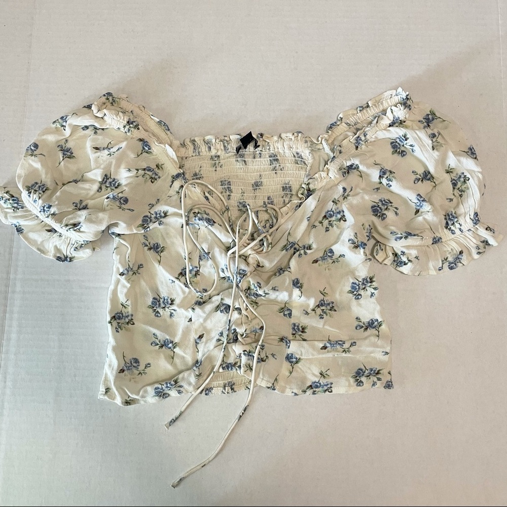 American Eagle Floral Top with front tie lace